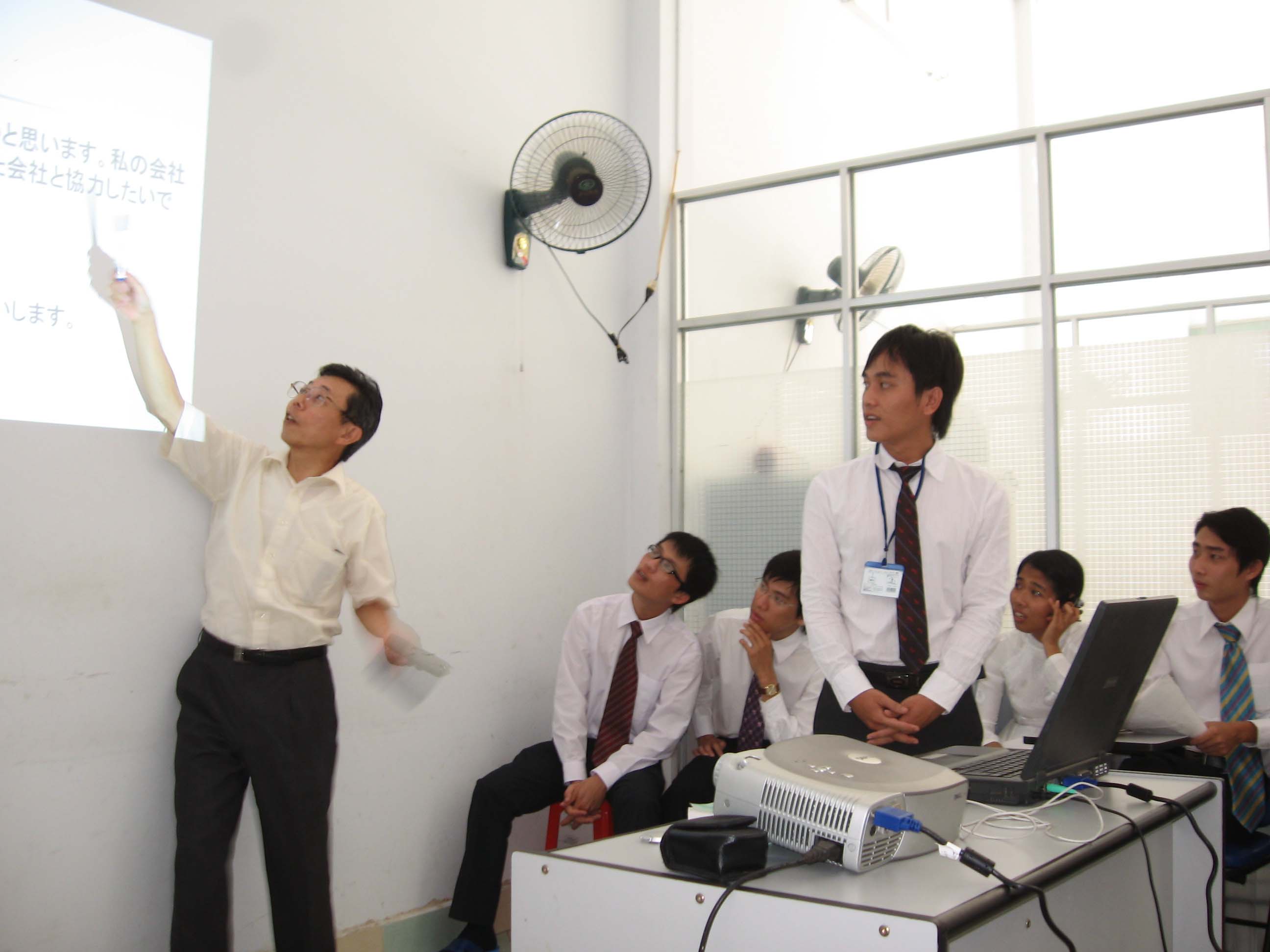 Hình ảnh về lớp học tiếng Nhật